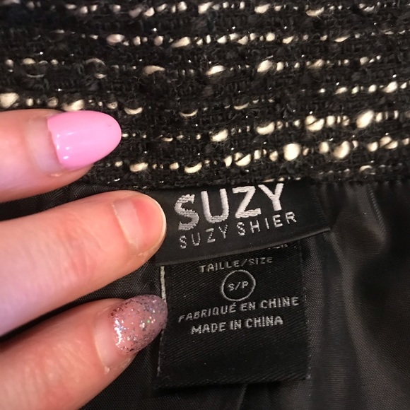 𝅺Suzy Shier Skirt - Picture 4 of 5
